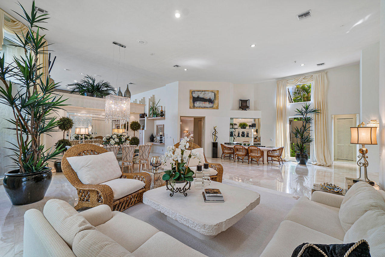 17294 Bridleway Trail Boca Raton, FL 33496 - Photo 7 of 54 022-17294BridlewayTrail-BocaRaton-FL-sma