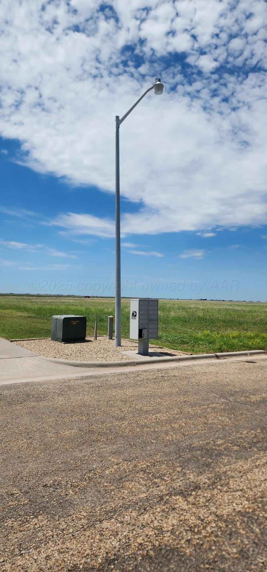 11100 Andretti Drive Amarillo, TX 79118 - Photo 3 of 5 Light