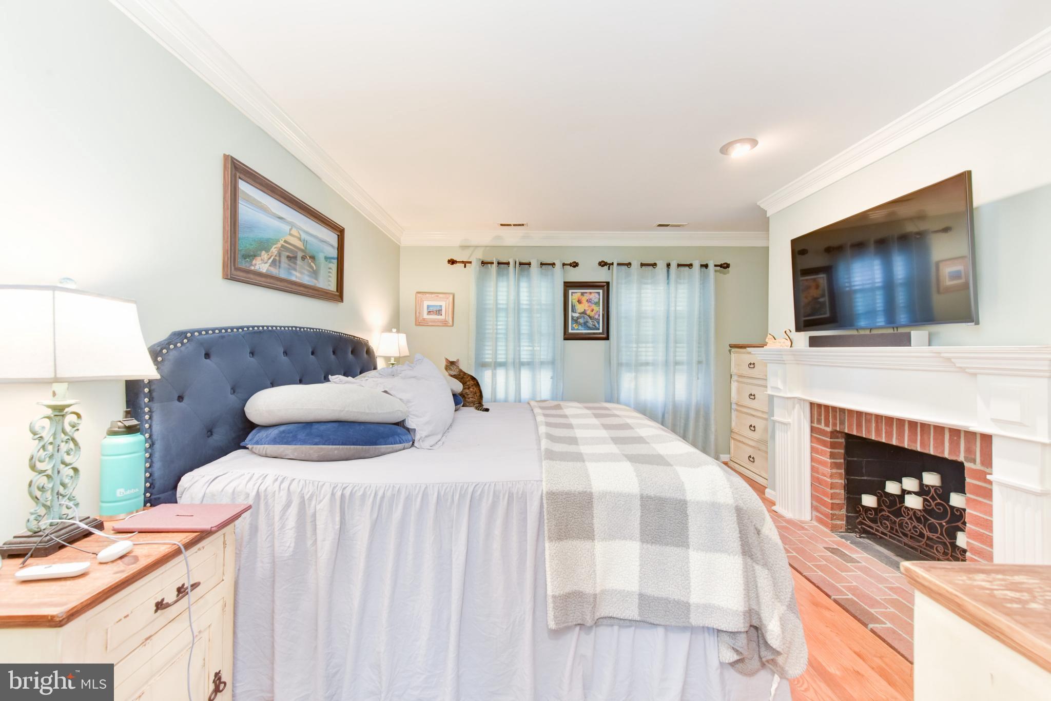 1119 Portner Road Alexandria, VA 22314 - Photo 14 of 33 2nd floor master bedroom