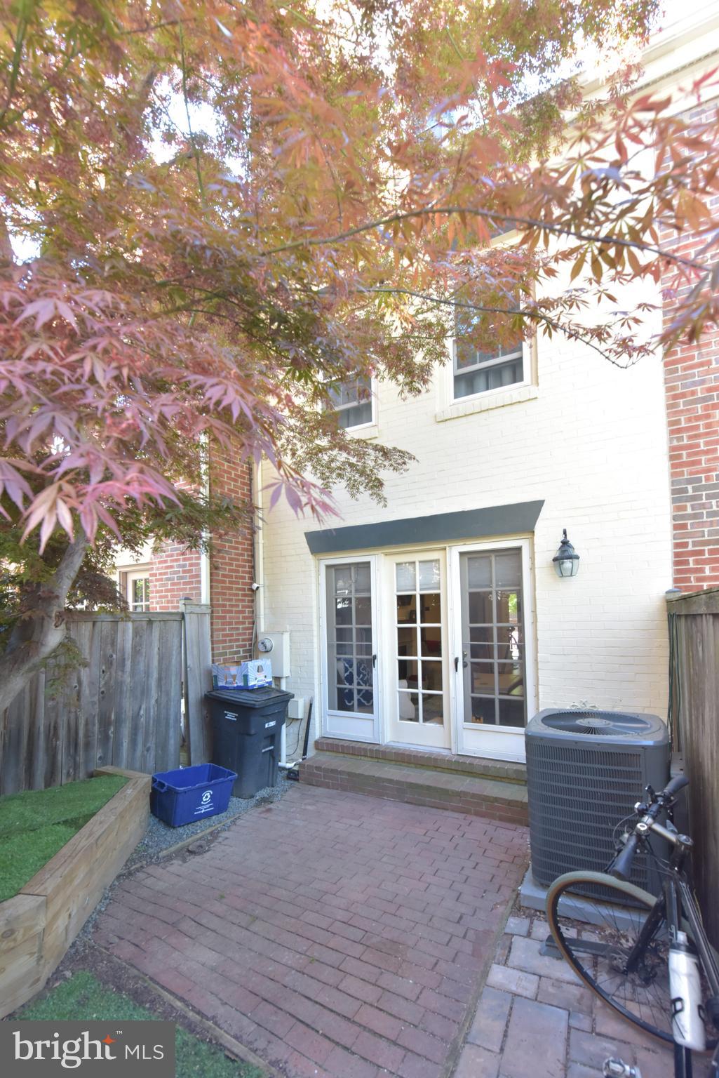 1119 Portner Road Alexandria, VA 22314 - Photo 27 of 33 Back patio