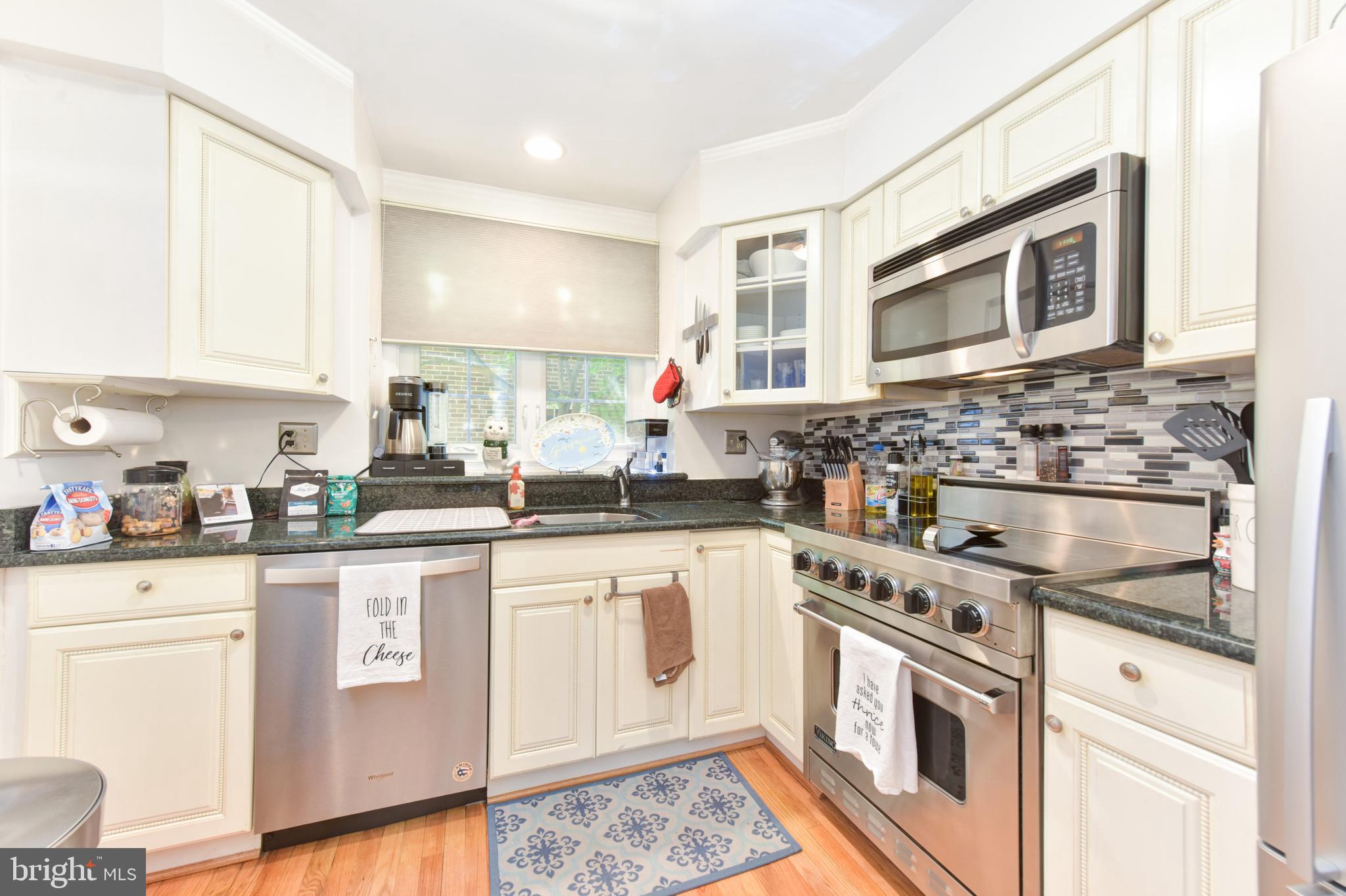 1119 Portner Road Alexandria, VA 22314 - Photo 6 of 33 Chef kitchen