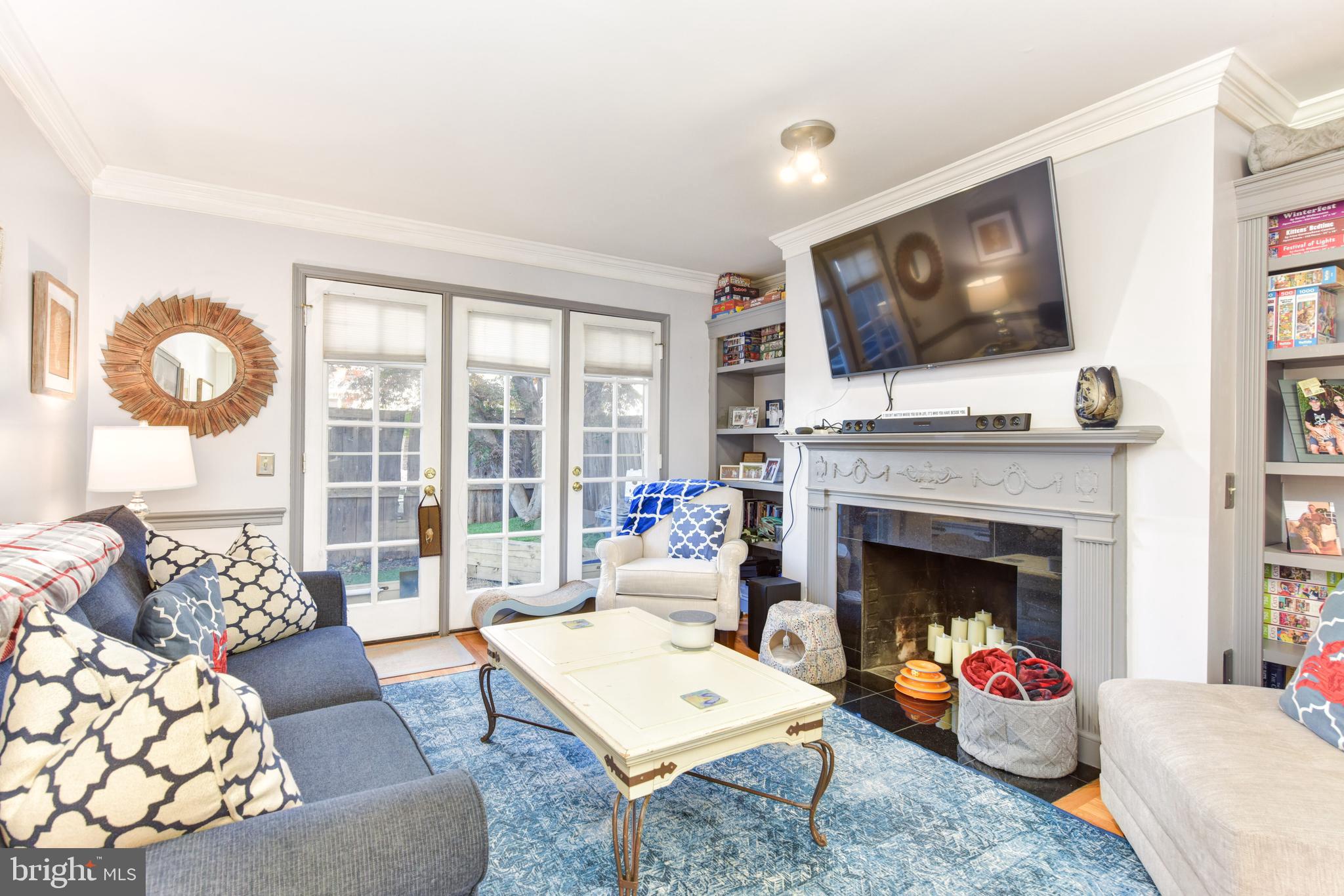 1119 Portner Road Alexandria, VA 22314 - Photo 10 of 33 Living room to patio