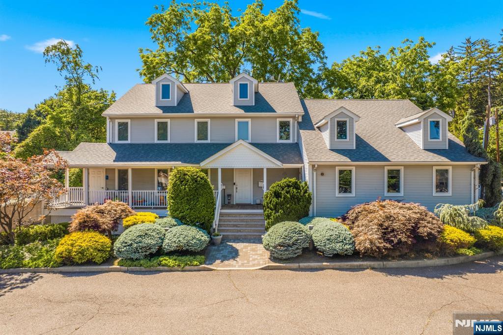 646 Teaneck Road Teaneck, NJ 07666 - Photo 1 of 15