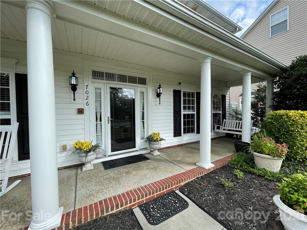 7026 Meyer Road, Unit 384 Fort Mill, SC 29715 - Photo 3 of 29 a front view of a house