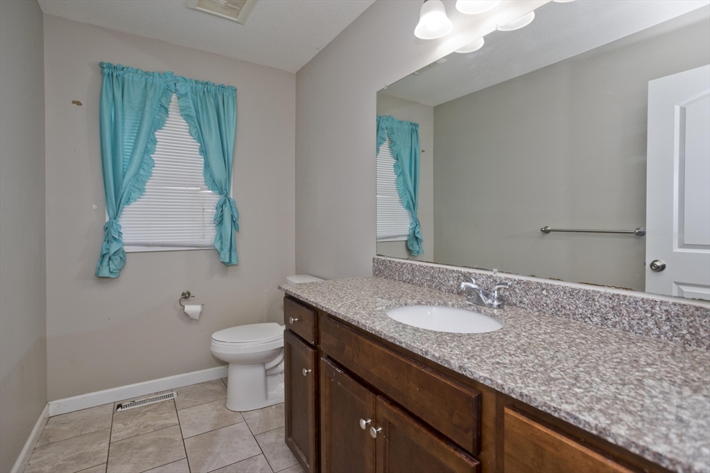 209 Morton Street Springfield, MA 01119 - Photo 11 of 27 Gallery Image 11