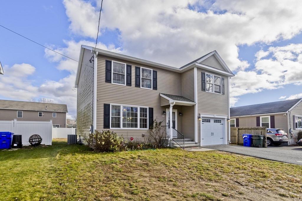 209 Morton Street Springfield, MA 01119 - Photo 2 of 27 Gallery Image 2