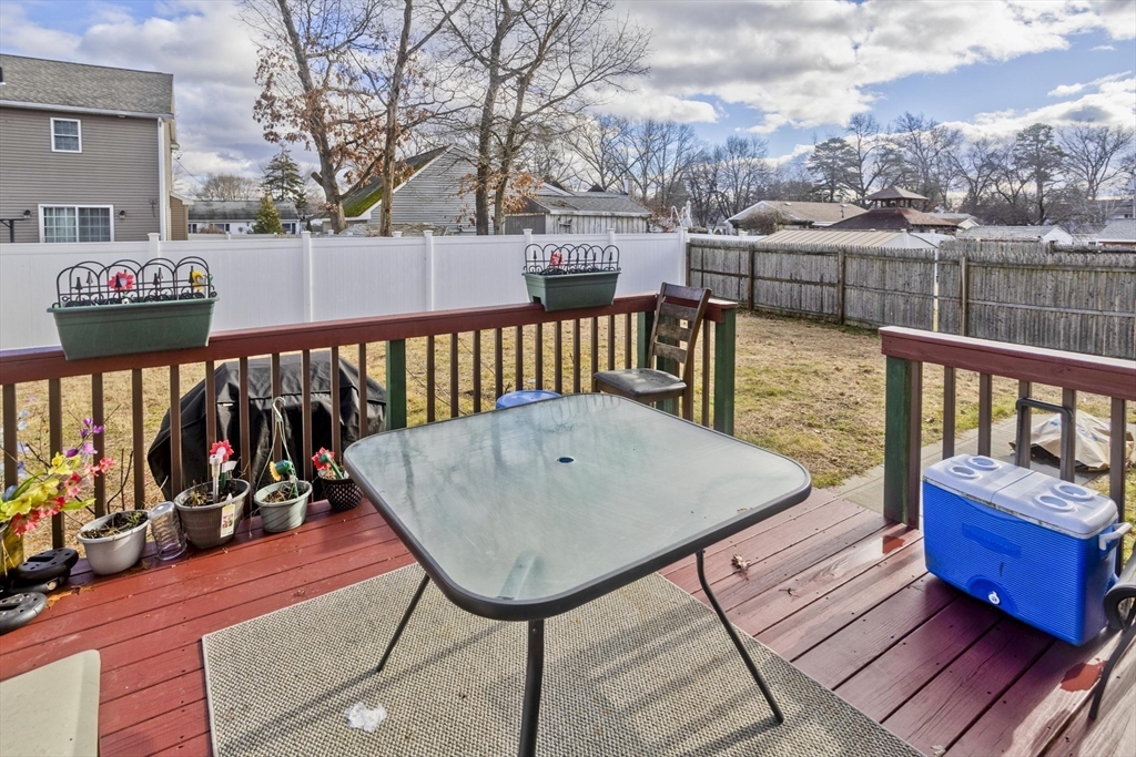 209 Morton Street Springfield, MA 01119 - Photo 26 of 27 Gallery Image 26