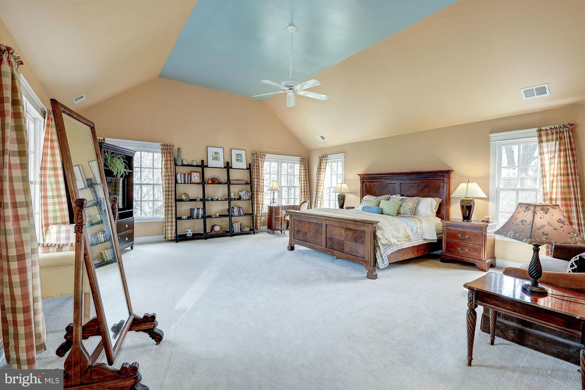 2645 Marcey Road Arlington, VA 22207 - Photo 18 of 30 Bedroom (Master)