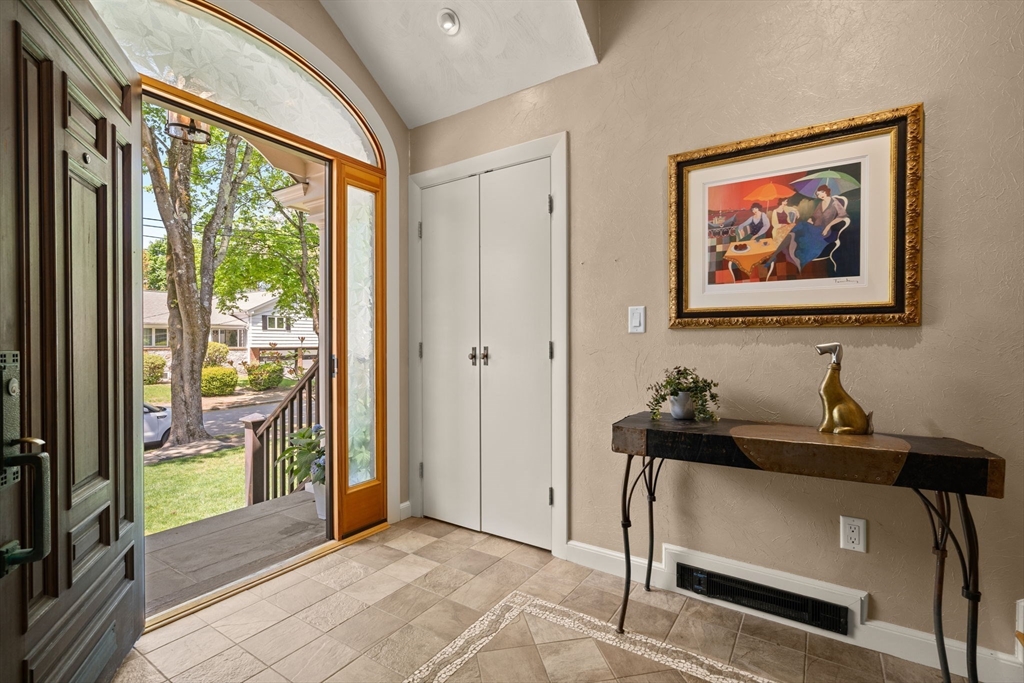 176 Paulson Road Newton, MA 02468 - Photo 2 of 23