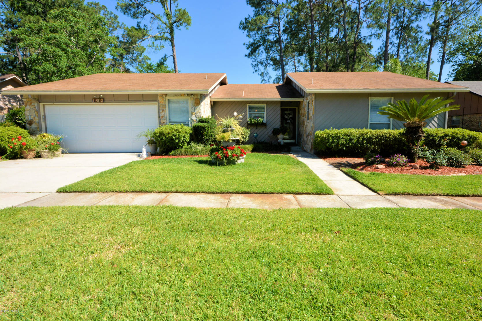 3384 Waverly Dock Road Jacksonville, FL 32223 - Photo 2 of 23 Waverlyfront