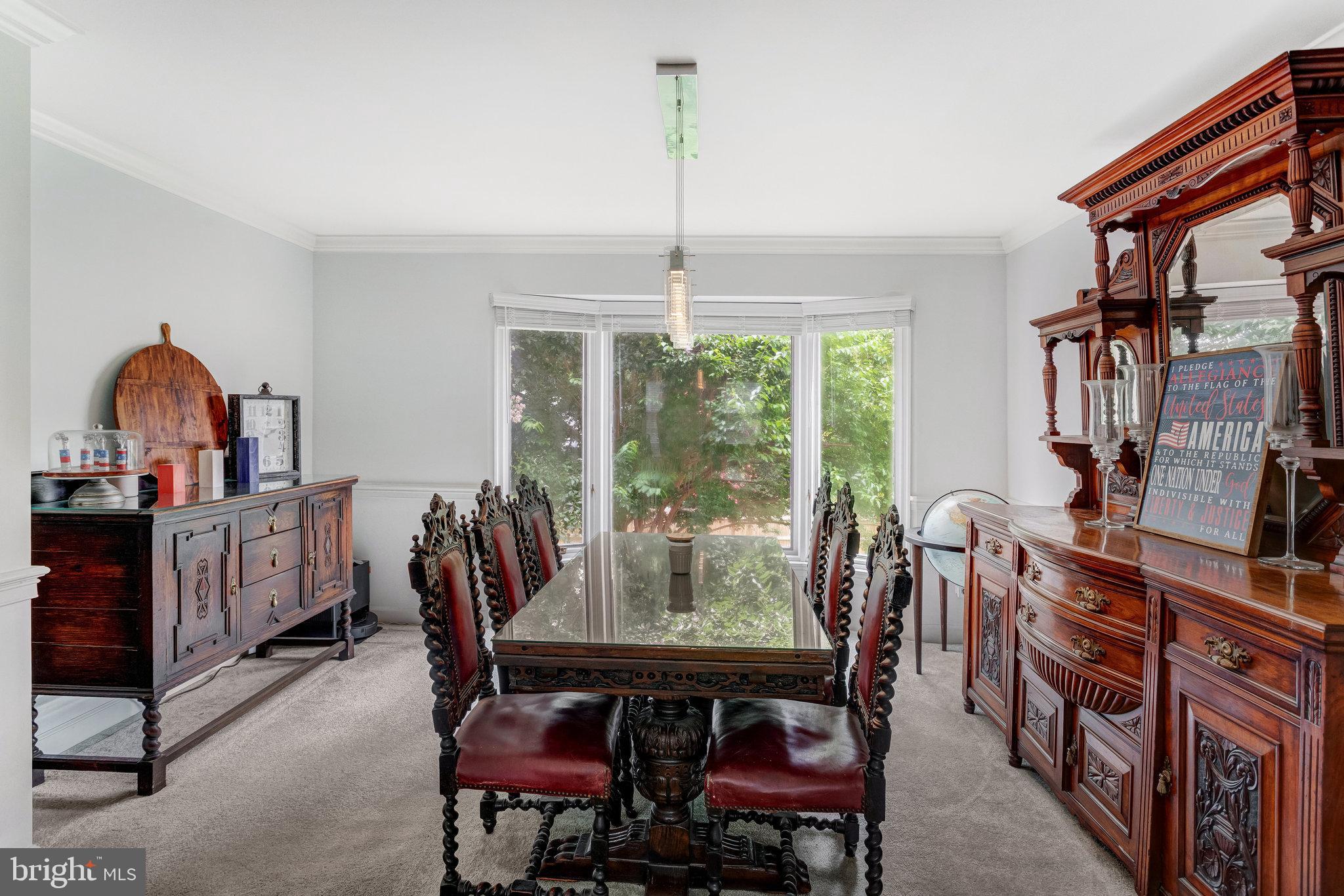 21 Burns Road Stafford, VA 22554 - Photo 5 of 35 Dining space with natural light.