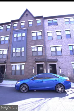 $3,200 | 43417 Stonewood Crossing Terrace, Ashburn, VA 20148