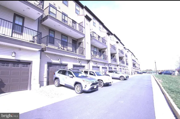 $3,200 | 43417 Stonewood Crossing Terrace, Ashburn, VA 20148