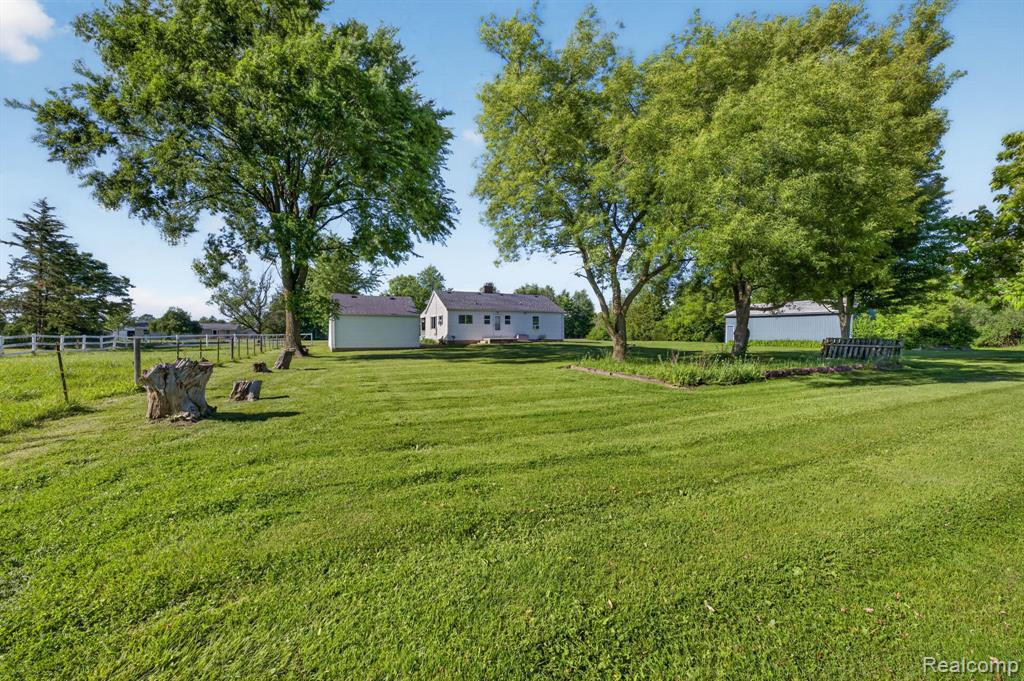 7077 West Frances Road Flushing, MI 48433 - Photo 42 of 50