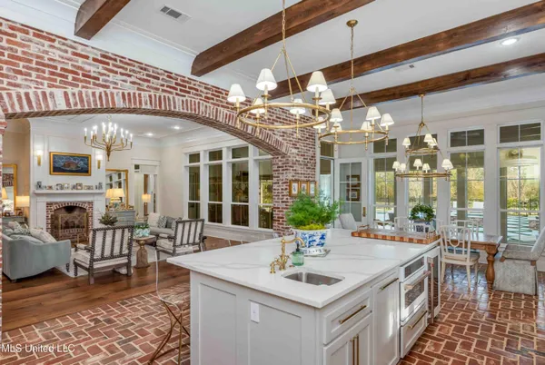 $3,999,950 | 282 Ralph Rawls Road, Hattiesburg, MS 39402