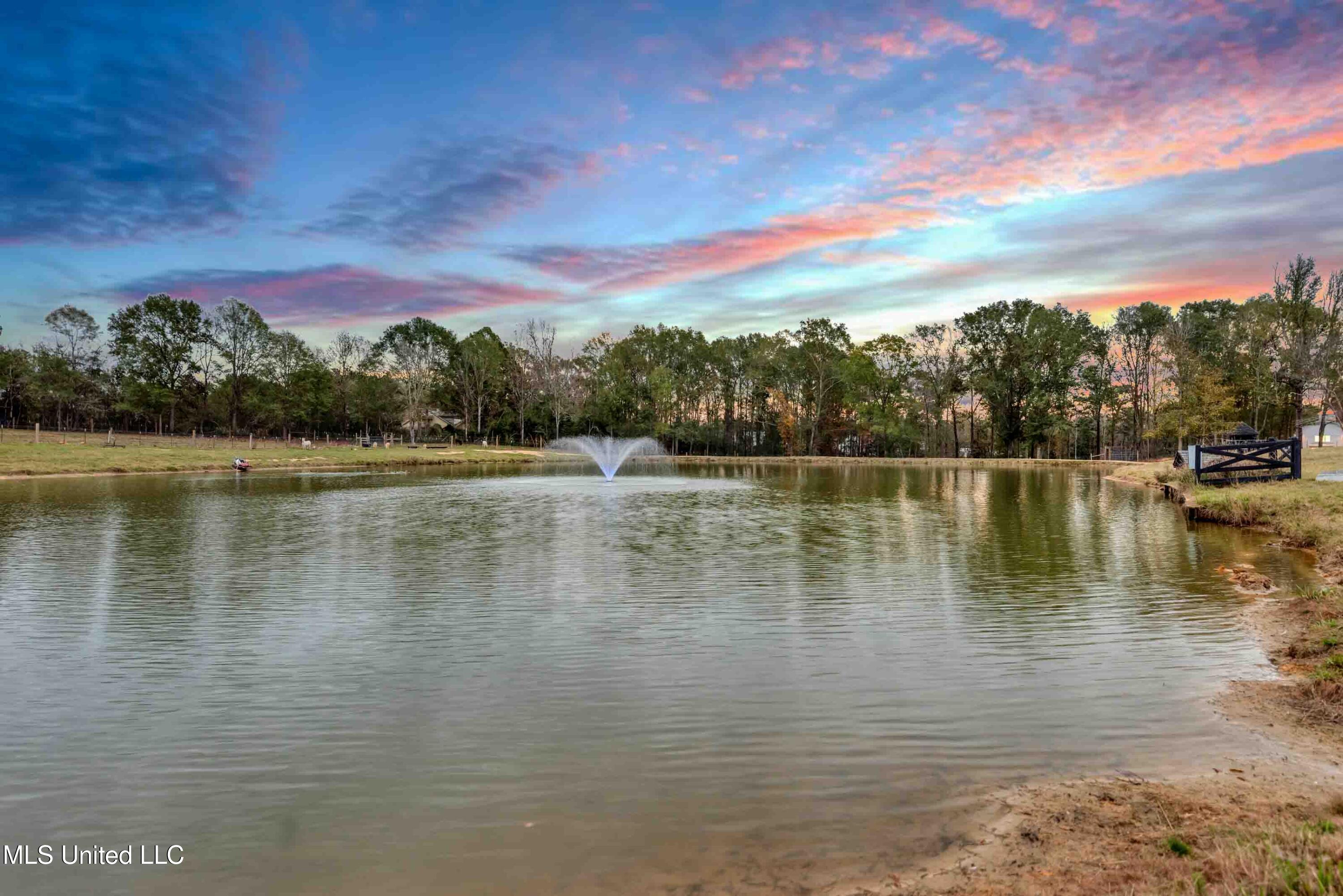 282 Ralph Rawls Road Hattiesburg, MS 39402 - Photo 3 of 97 photo_online_003