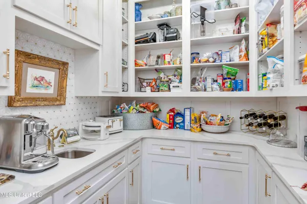 $3,999,950 | 282 Ralph Rawls Road, Hattiesburg, MS 39402