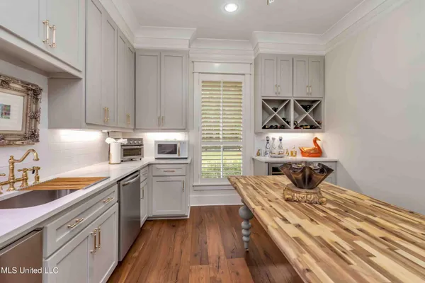 $3,999,950 | 282 Ralph Rawls Road, Hattiesburg, MS 39402