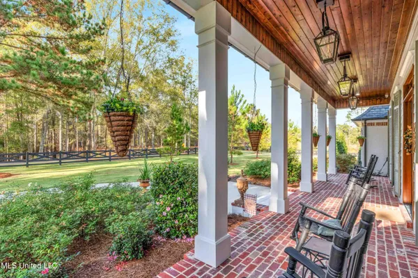$3,999,950 | 282 Ralph Rawls Road, Hattiesburg, MS 39402