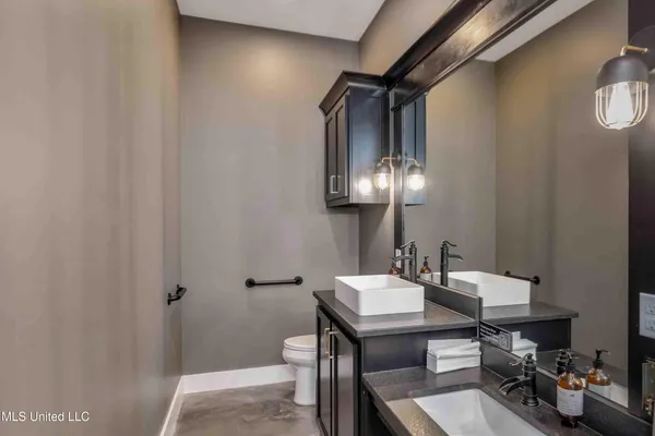 $3,999,950 | 282 Ralph Rawls Road, Hattiesburg, MS 39402