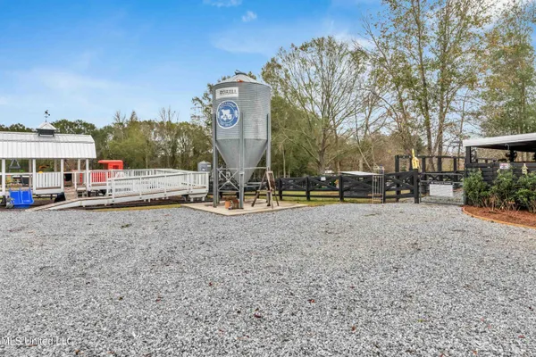 $3,999,950 | 282 Ralph Rawls Road, Hattiesburg, MS 39402