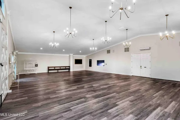 $3,999,950 | 282 Ralph Rawls Road, Hattiesburg, MS 39402