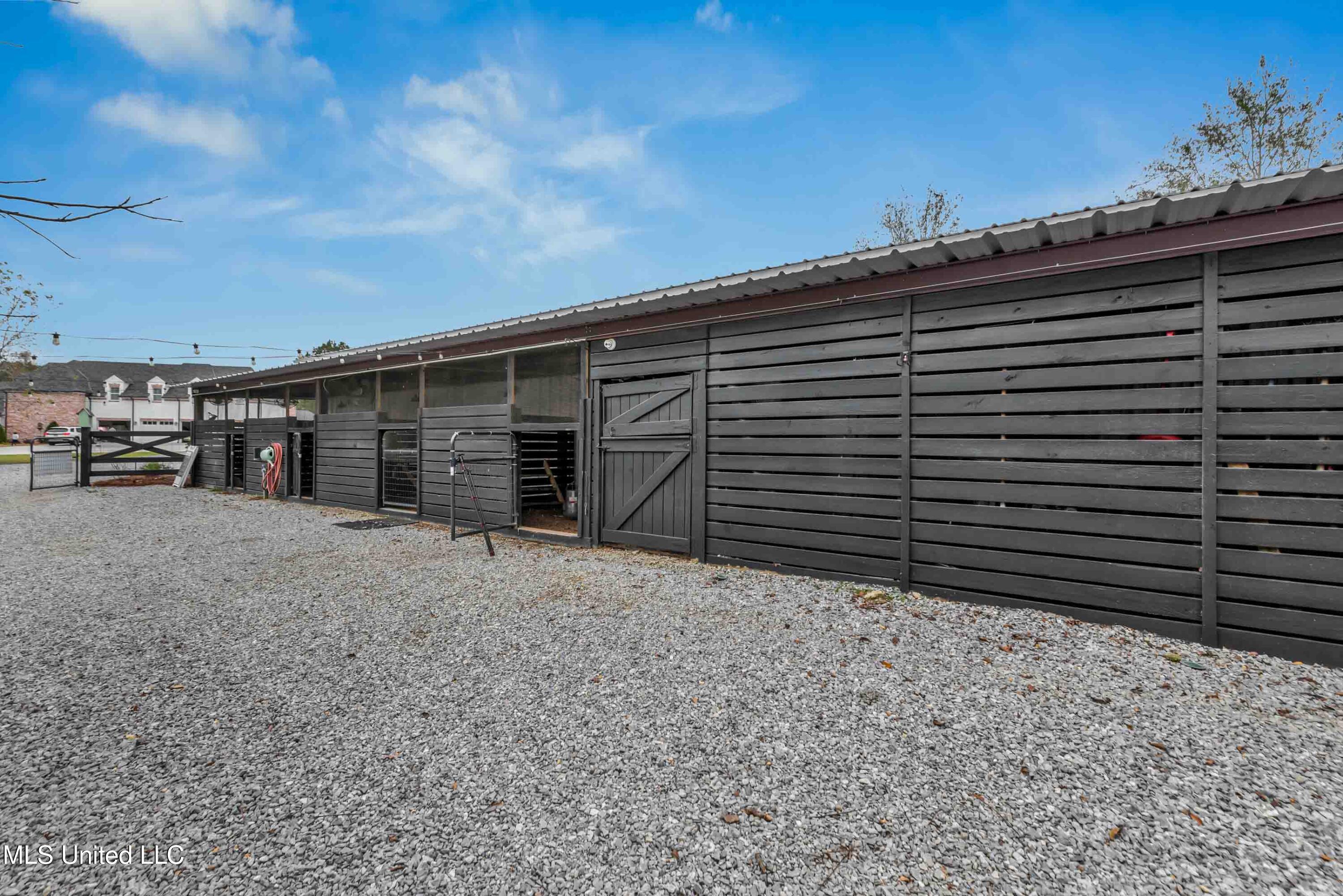 282 Ralph Rawls Road Hattiesburg, MS 39402 - Photo 96 of 97 photo_online_096