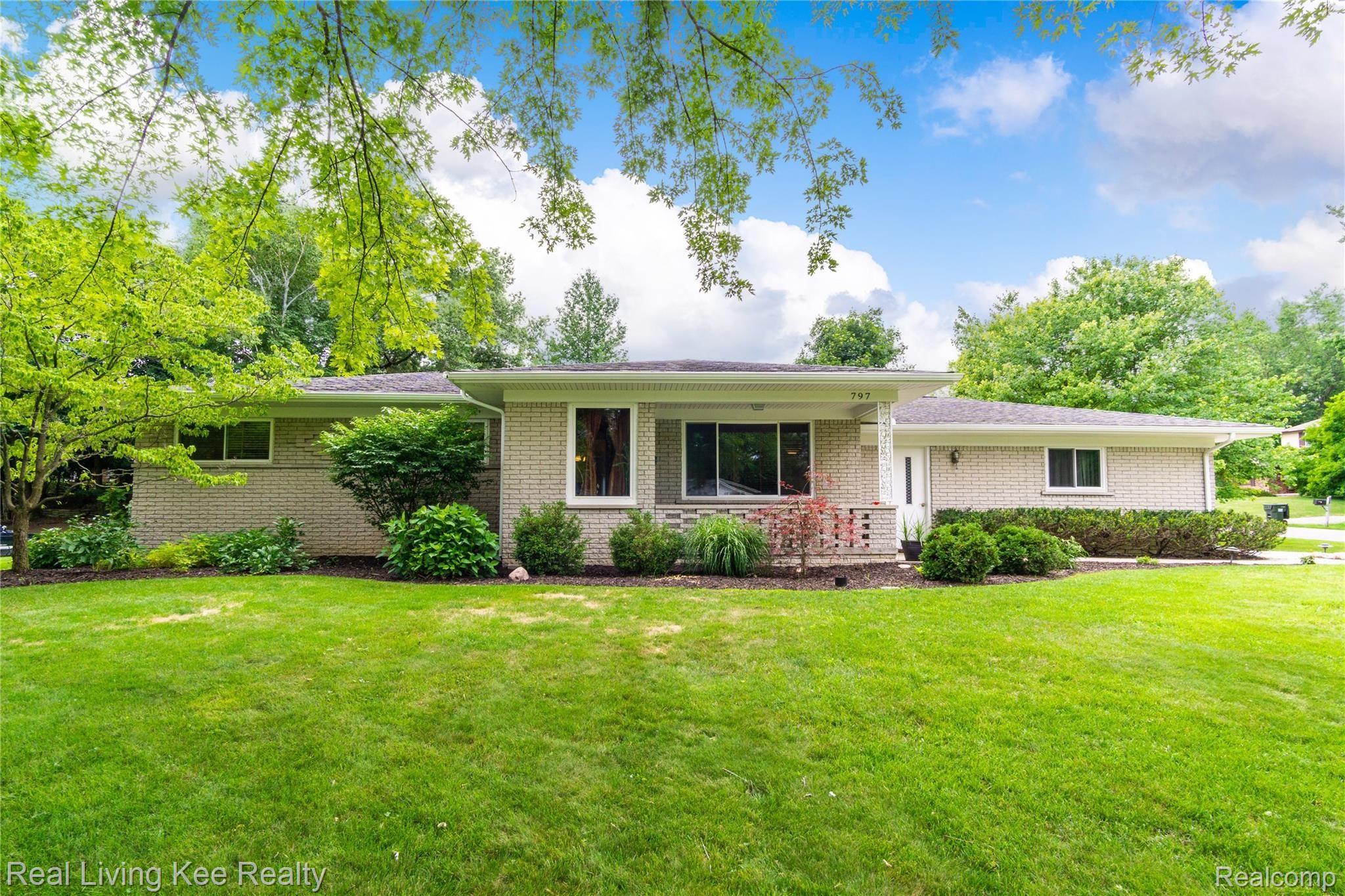797 Redwood Court Rochester, MI 48309 - Photo 1 of 40 797 Redwood Ct