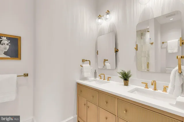 $2,595,000 | 1201 D Street Northeast, Washington, DC 20002