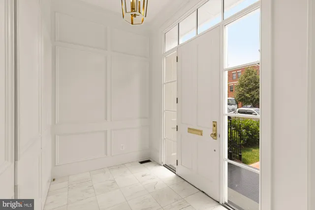 $2,595,000 | 1201 D Street Northeast, Washington, DC 20002