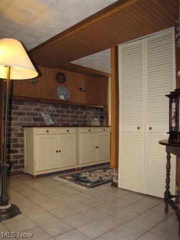 1548 Sheffield Road South Euclid, OH 44121 - Photo 21 of 25 Rec room!