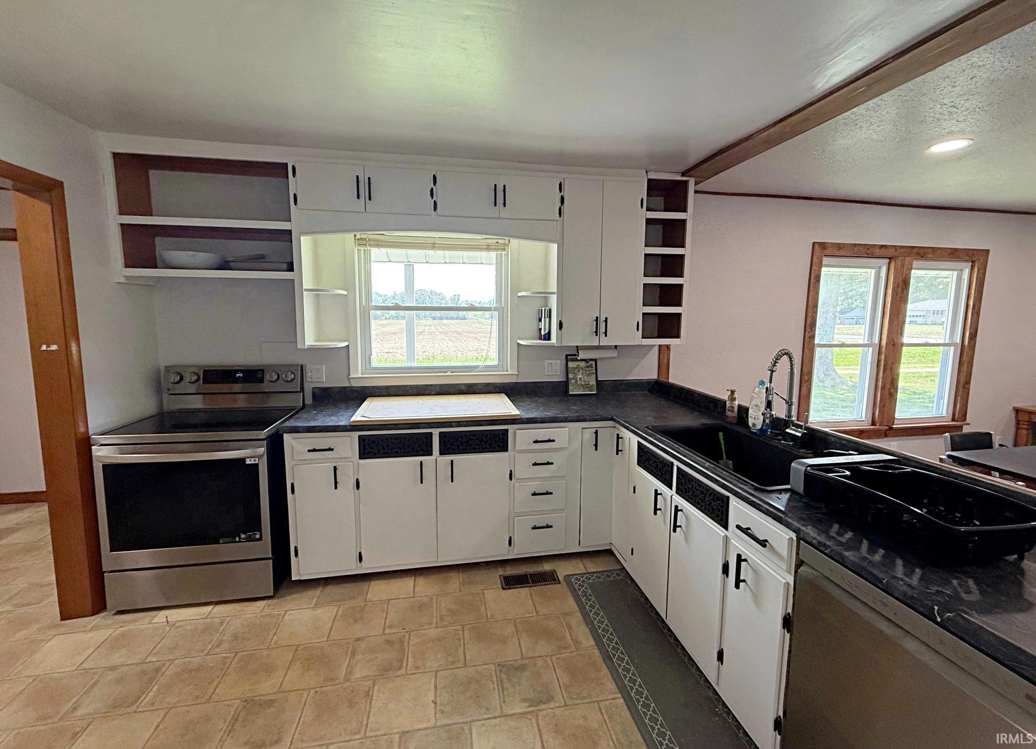 4499 Highway 59 Sandborn, IN 47578 - Photo 6 of 31