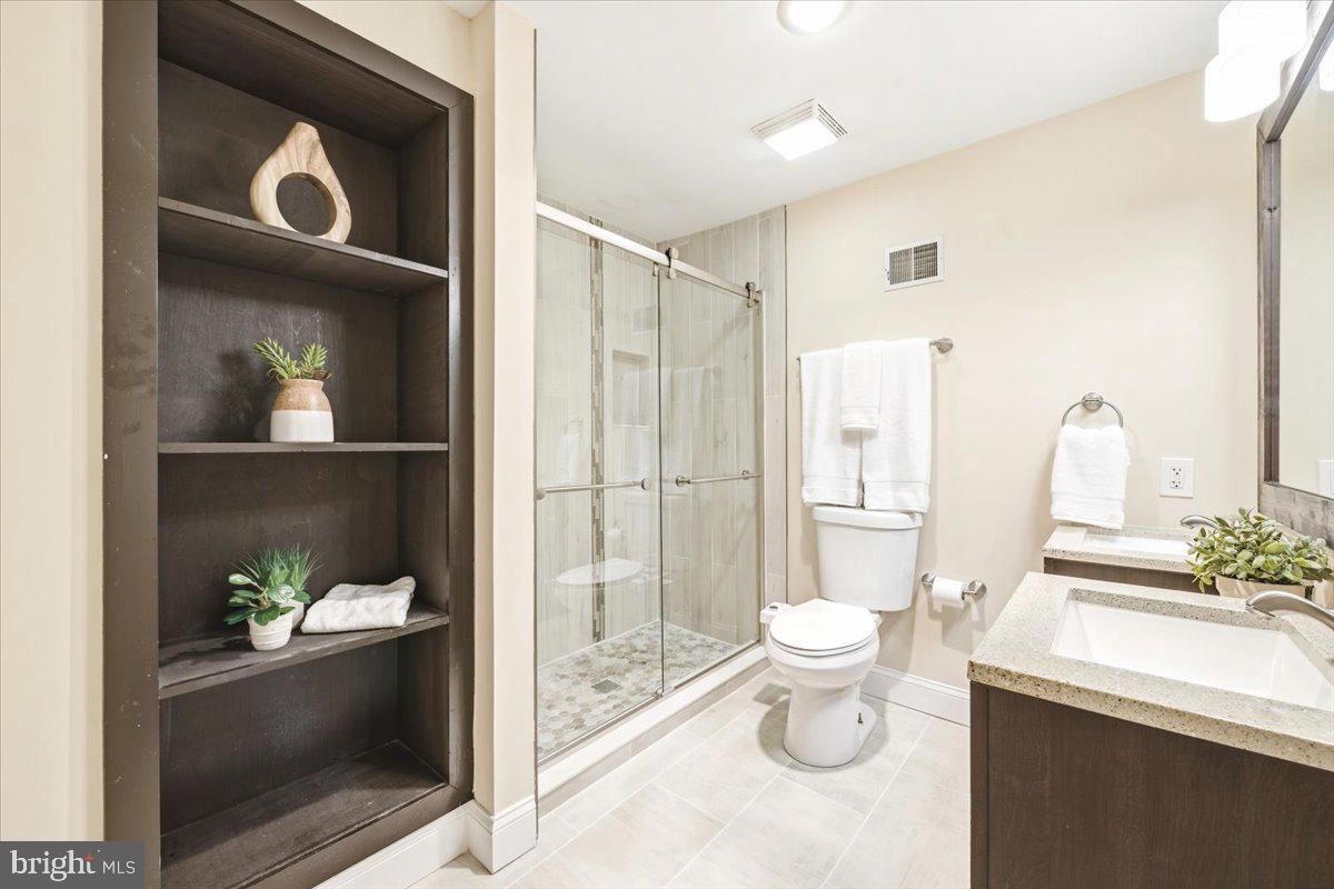 154 Finale Terrace Silver Spring, MD 20901 - Photo 19 of 37
