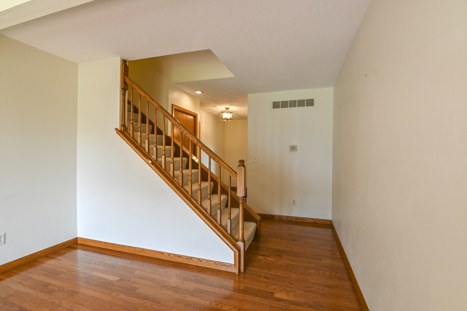 6401 Utica Ridge Road, Unit 28 Davenport, IA 52807 - Photo 6 of 18 Gallery Image 6