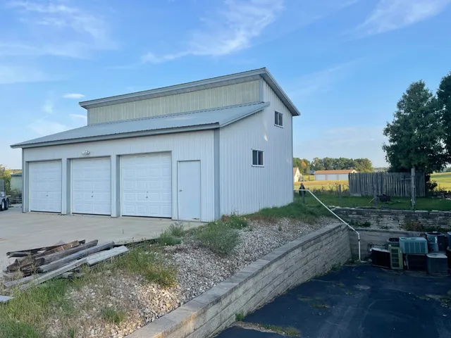 $400,000 | 3555 Hillside Road, Polk, WI 53086