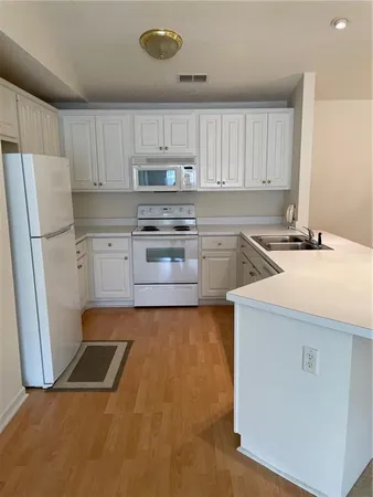 $305,000 | 1015 Holly Drive, Gainesville, GA 30501