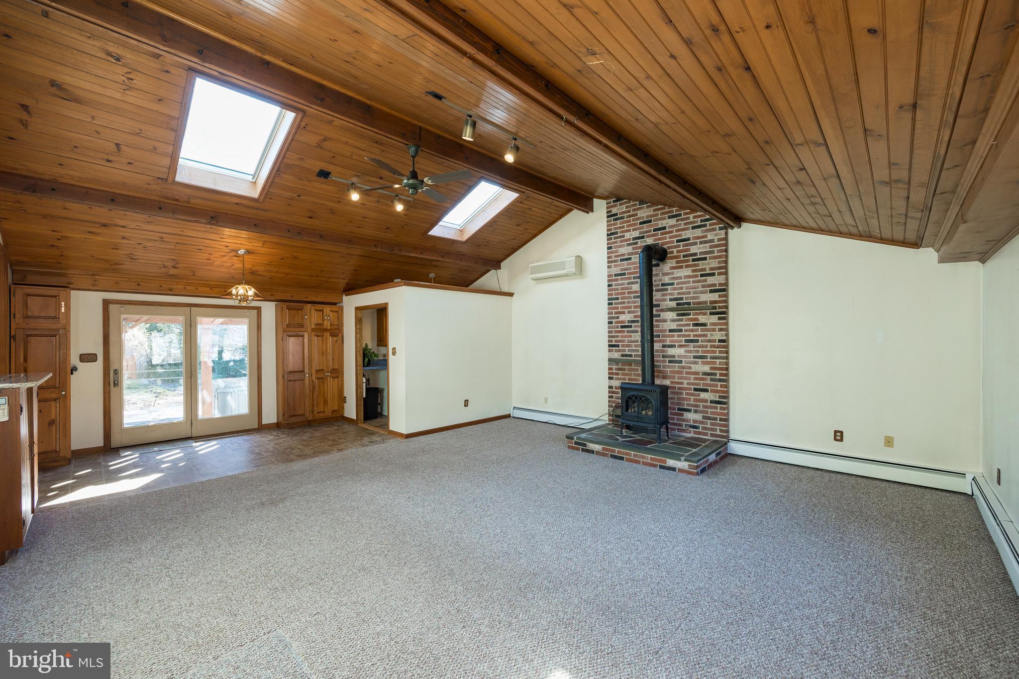 928 Davis Road Ambler, PA 19002 - Photo 8 of 40