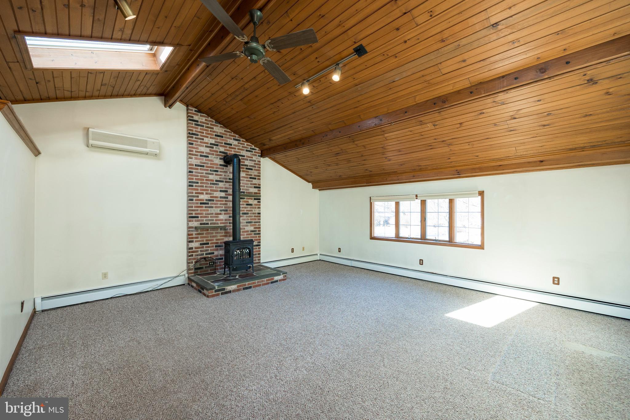 928 Davis Road Ambler, PA 19002 - Photo 9 of 40