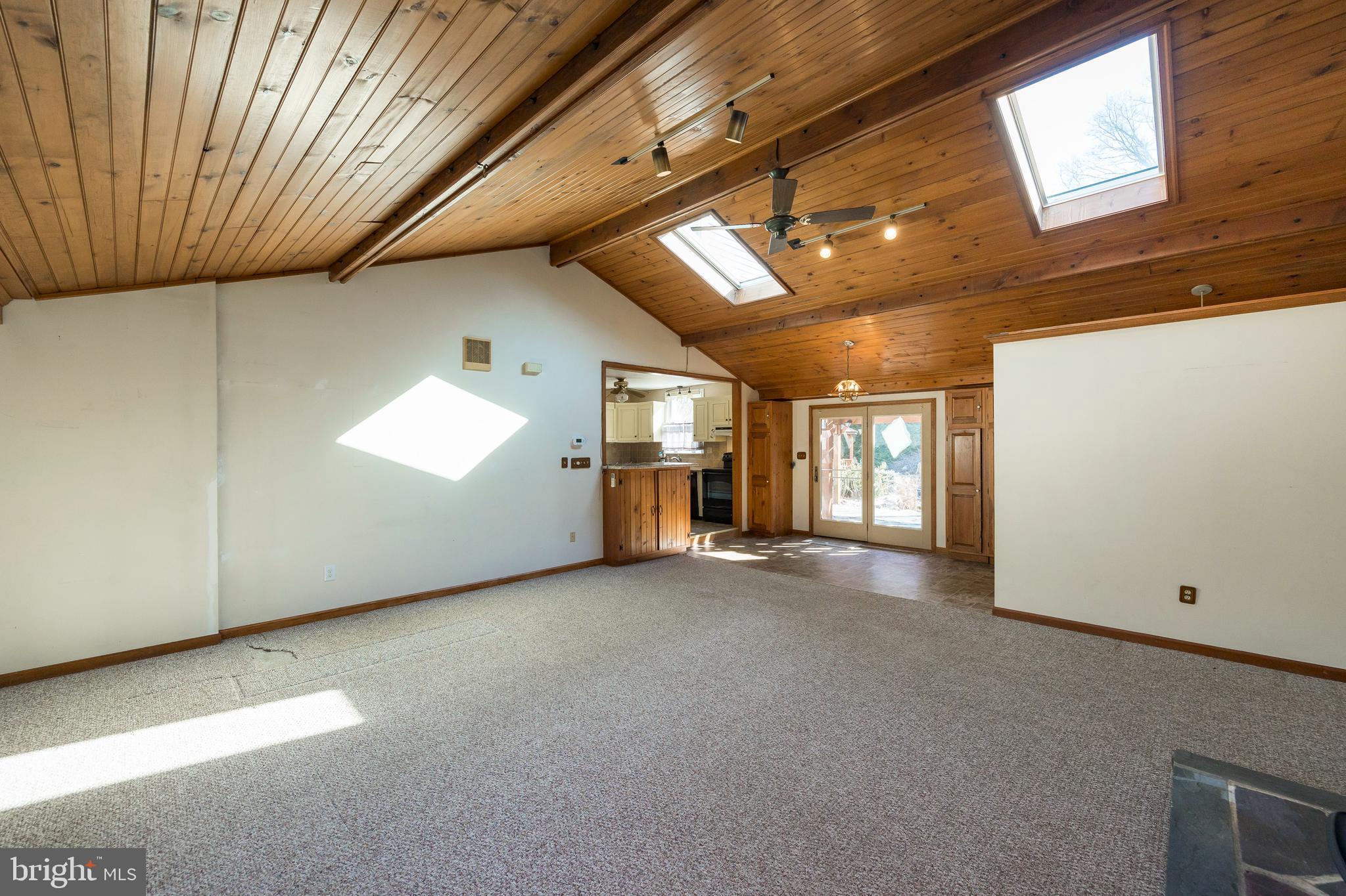 928 Davis Road Ambler, PA 19002 - Photo 10 of 40