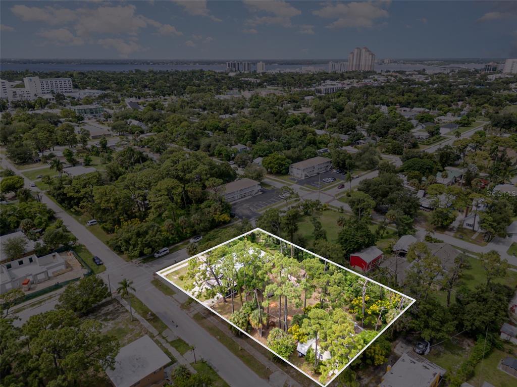 2729 Broadway Fort Myers, FL 33901 - Photo 45 of 49 an aerial view of a yard with a large tree