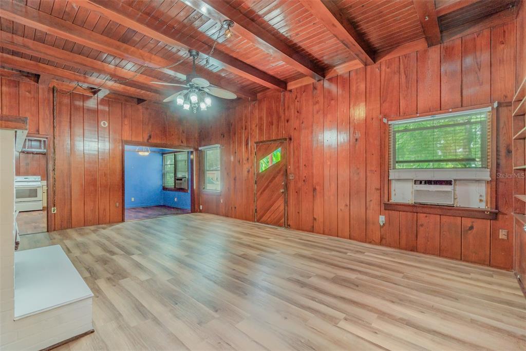 2729 Broadway Fort Myers, FL 33901 - Photo 6 of 49 a view of an empty room with a window