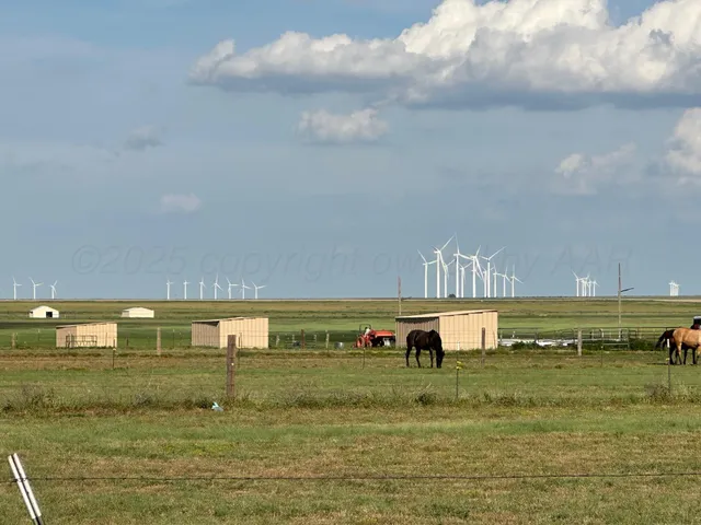 $680,000 | 6570 County Road 37, Vega, TX 79092