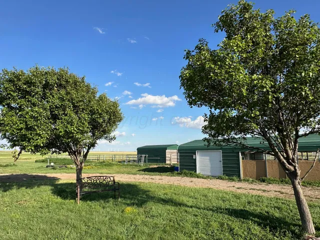 $680,000 | 6570 County Road 37, Vega, TX 79092