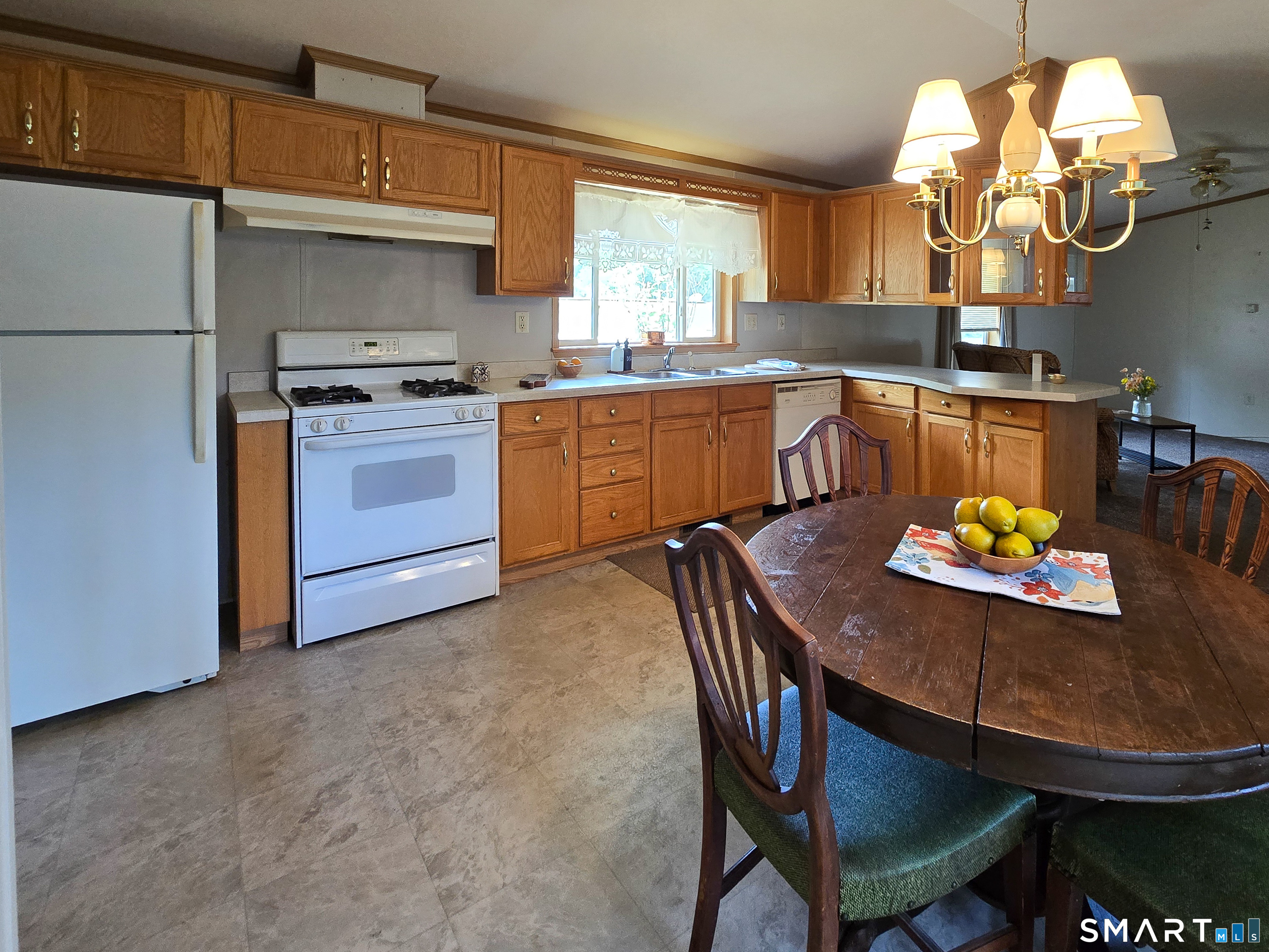 136 Hunters Road Norwich, CT 06360 - Photo 11 of 20