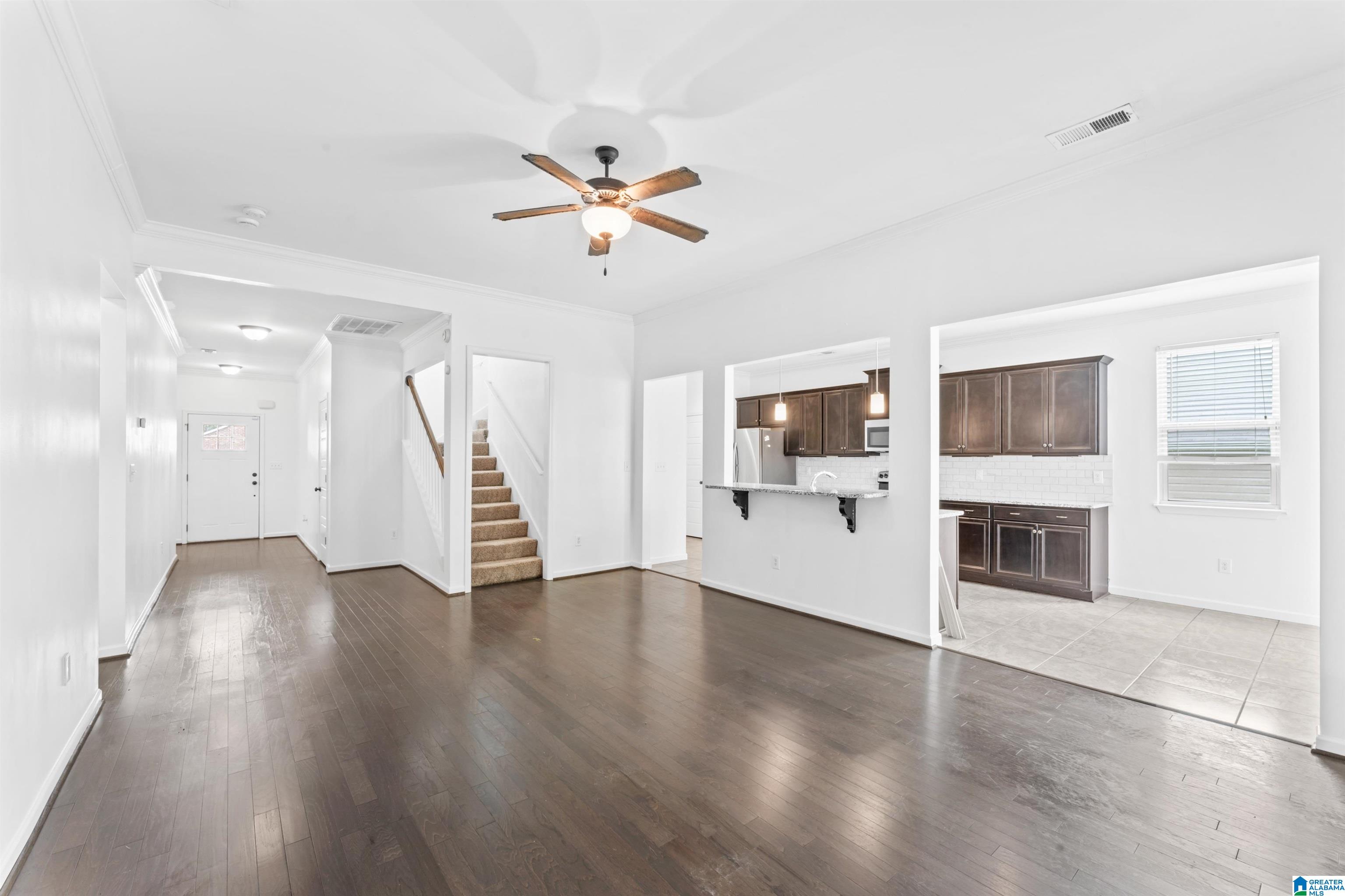2043 Kerry Circle Calera, AL 35040 - Photo 3 of 38