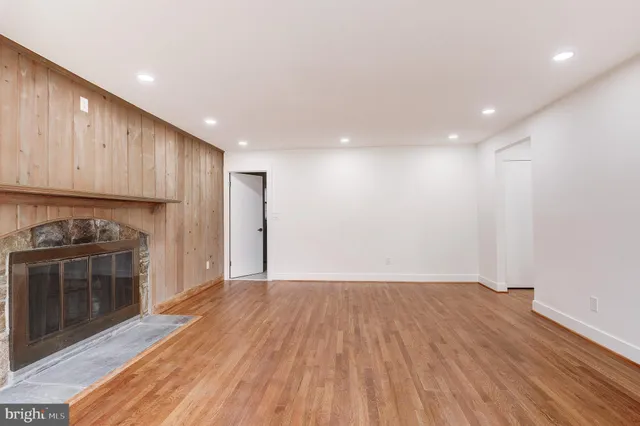 $6,995 | 9704 Hall Road, Potomac, MD 20854