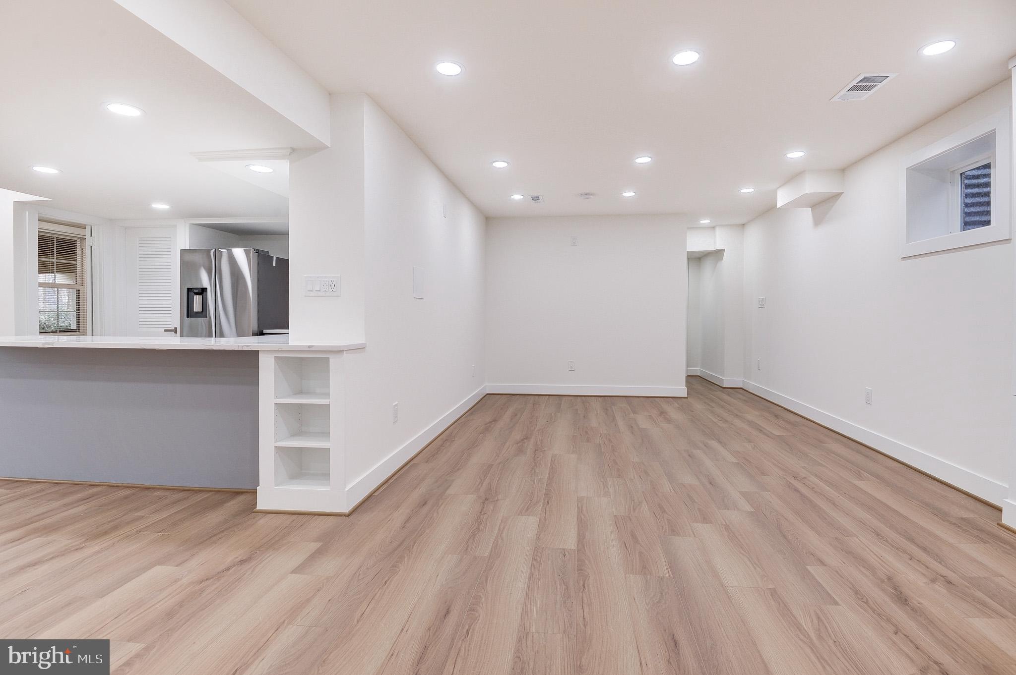 9704 Hall Road Potomac, MD 20854 - Photo 43 of 61