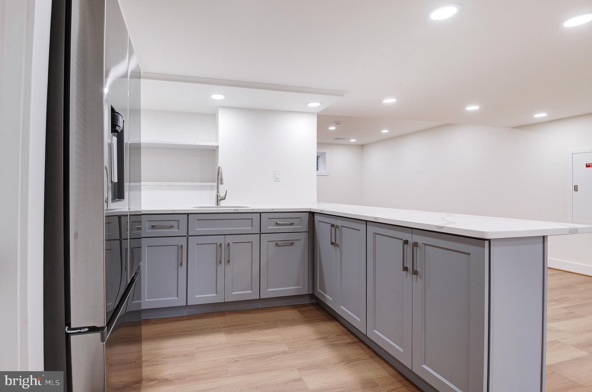 9704 Hall Road Potomac, MD 20854 - Photo 48 of 61