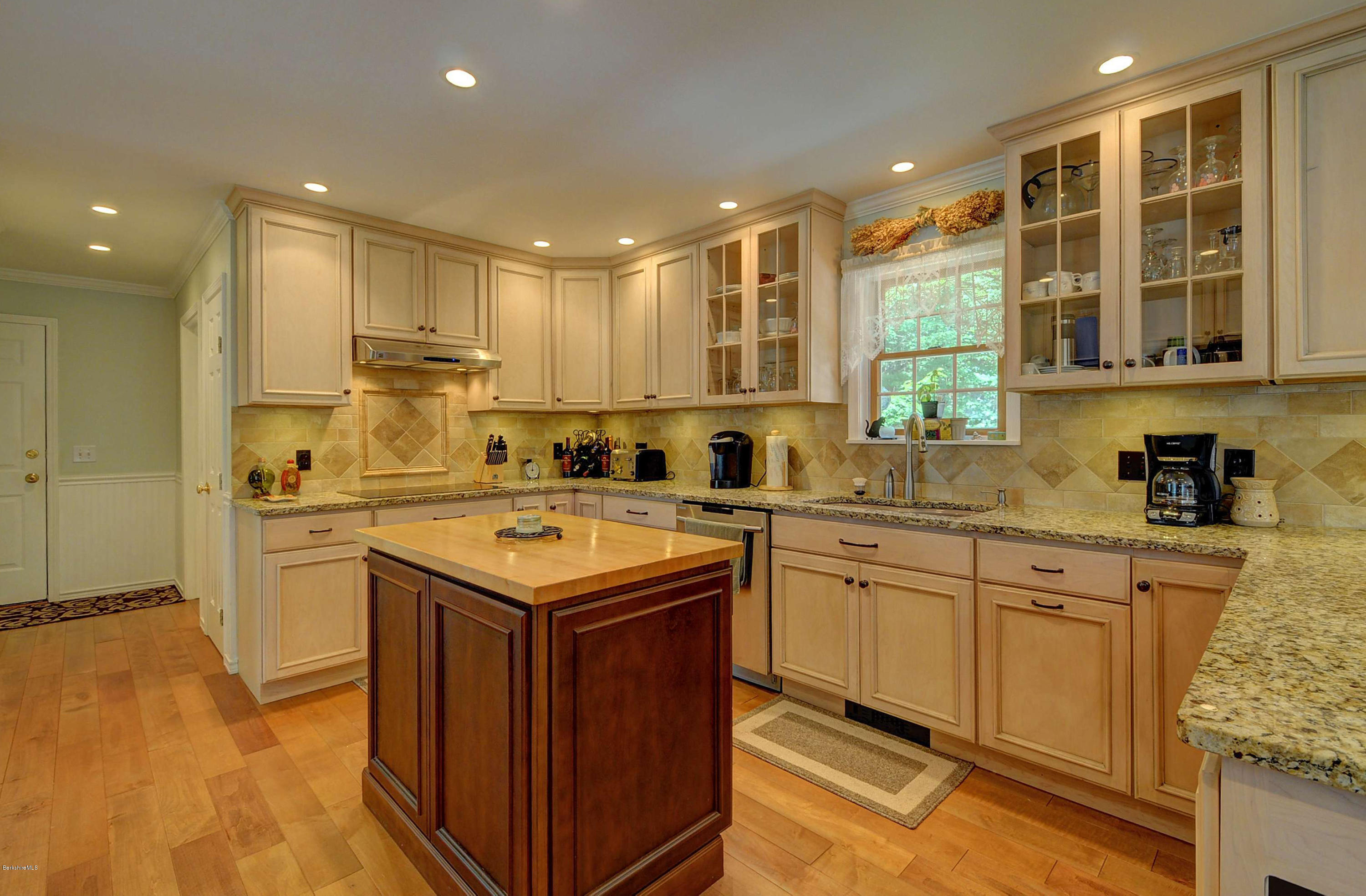 265 Smith Road Hinsdale, MA 01235 - Photo 17 of 27