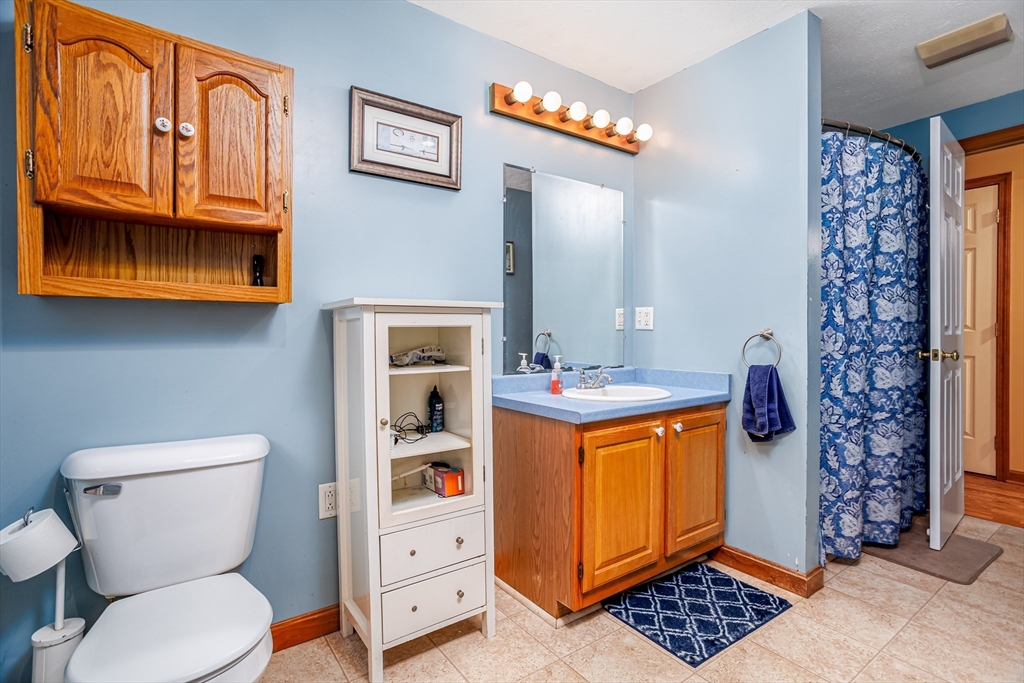 250 Teel Road Winchendon, MA 01475 - Photo 15 of 33